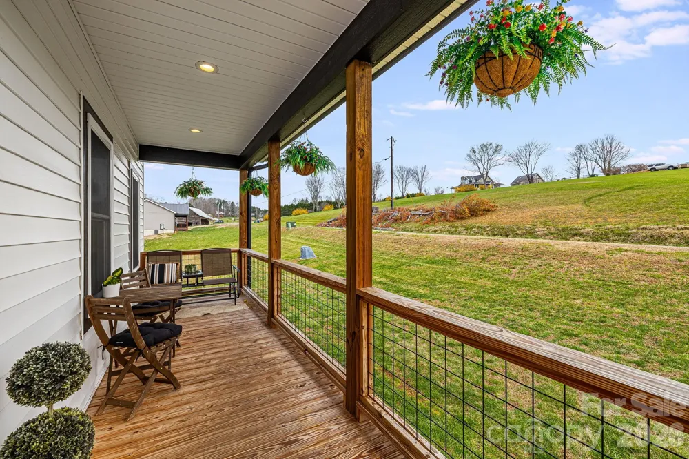 842 Old NC 20 Highway Alexander, NC 28701