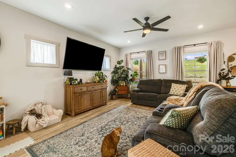 842 Old NC 20 Highway Alexander, NC 28701