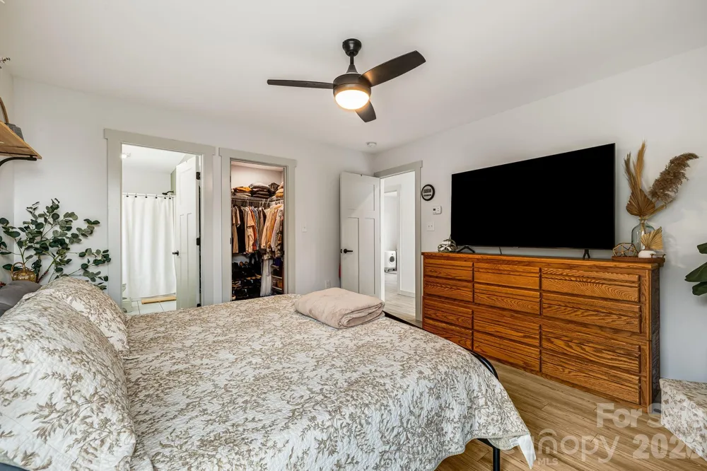 842 Old NC 20 Highway Alexander, NC 28701