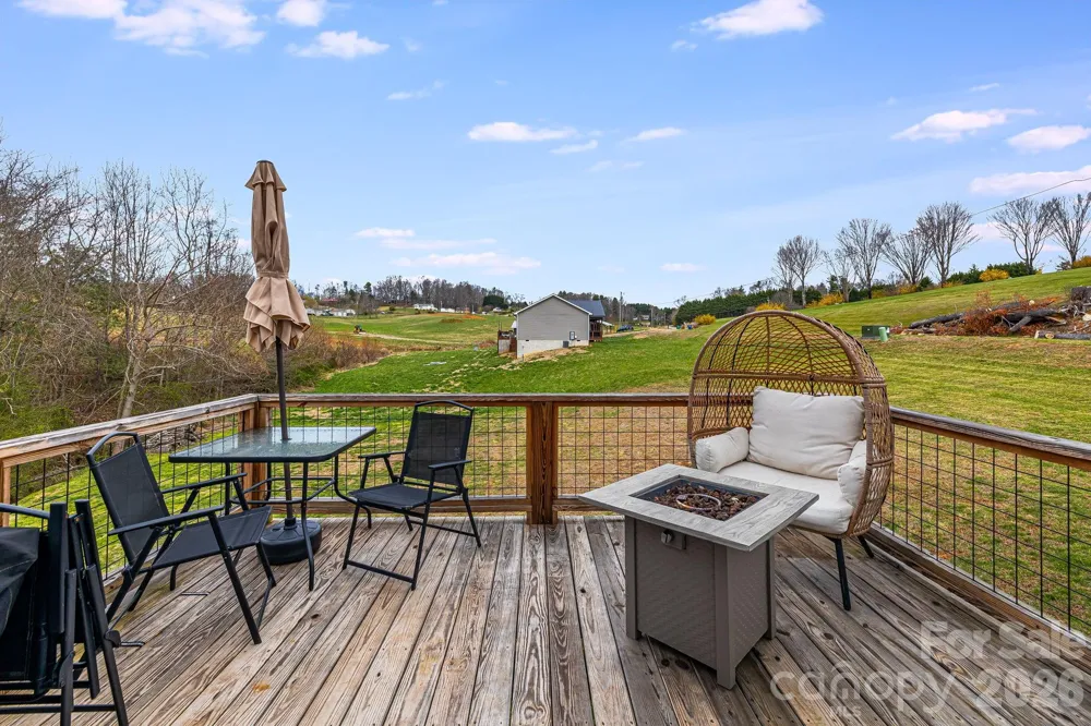 842 Old NC 20 Highway Alexander, NC 28701