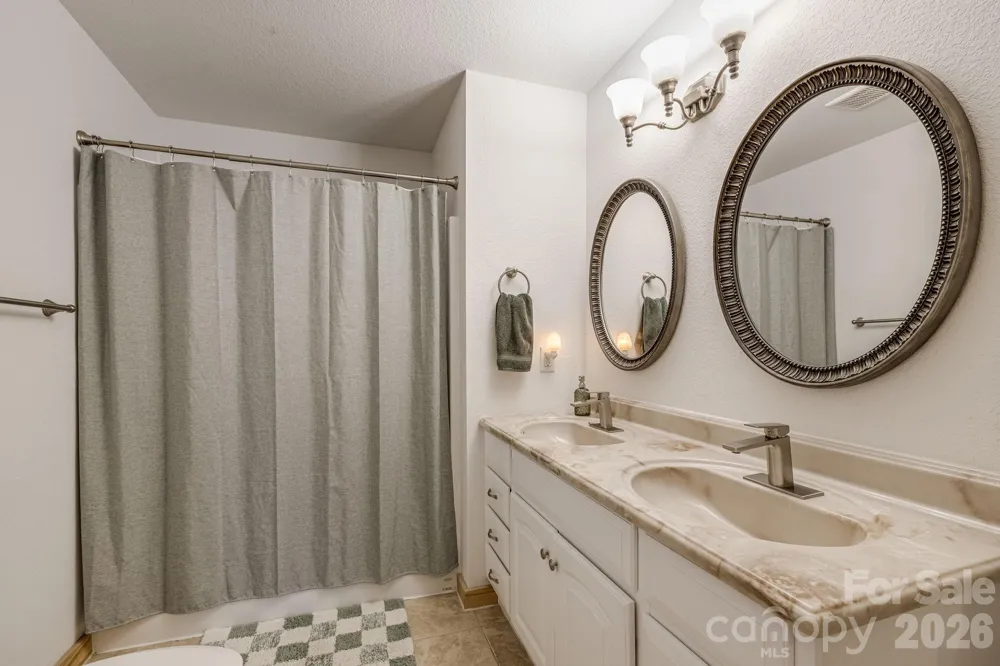 517 Pheasant Street Lake Lure, NC 28746