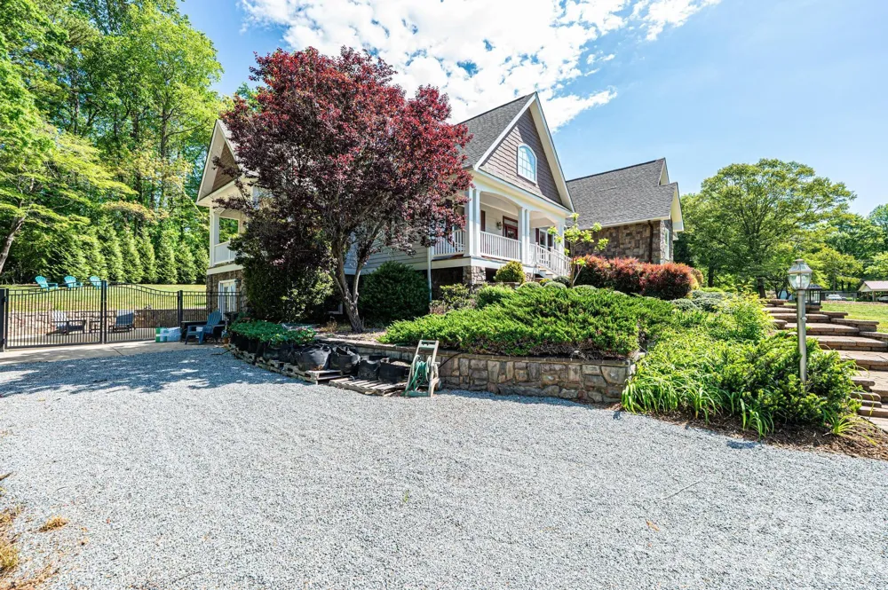 3085 James Street Catawba, NC 28609