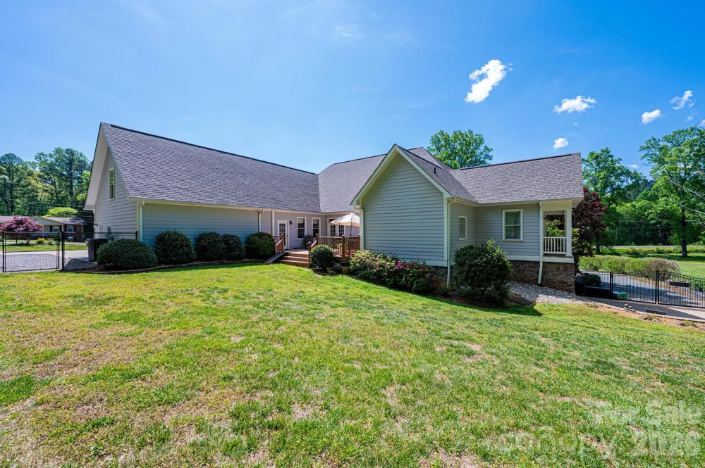 3085 James Street Catawba, NC 28609