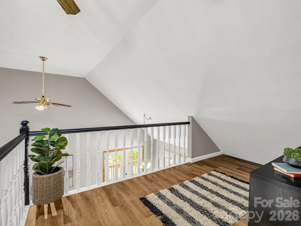 2304 Mountain Page Road Saluda, NC 28773