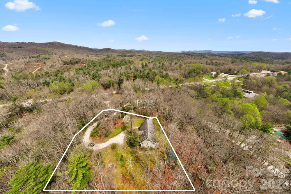 13705 Rosman Highway Lake Toxaway, NC 28747