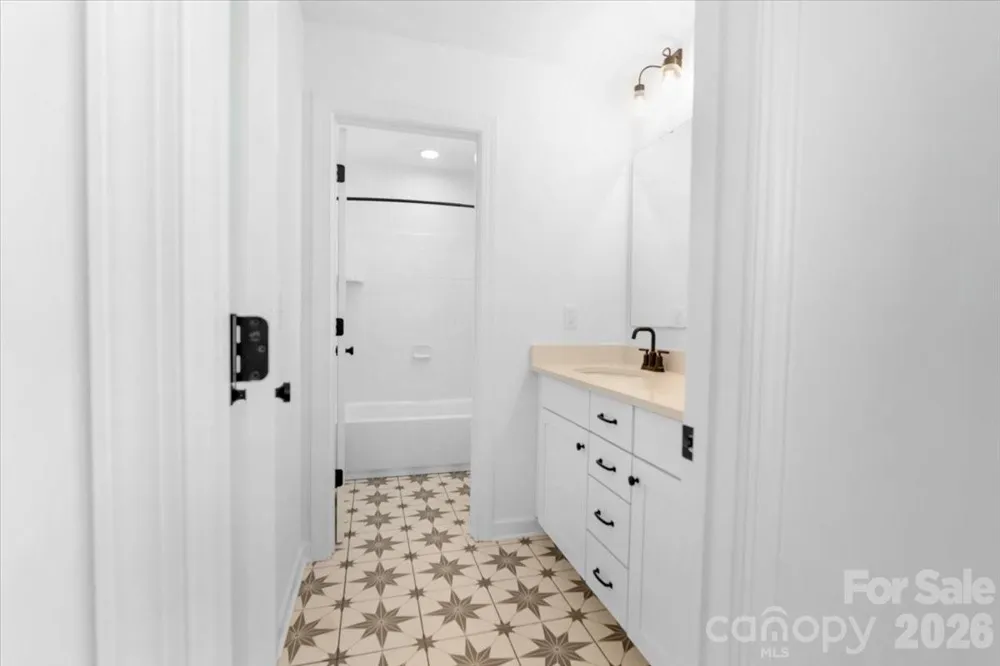 3934 Zinnia Drive Harrisburg, NC 28075
