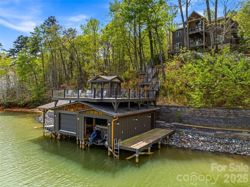 402 Holmstead Drive Lake Lure, NC 28746