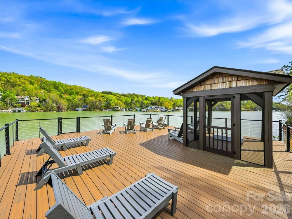 402 Holmstead Drive Lake Lure, NC 28746