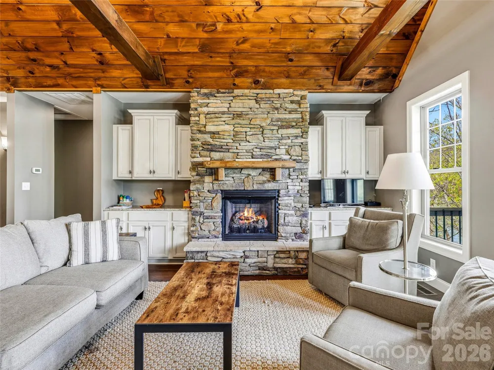 402 Holmstead Drive Lake Lure, NC 28746