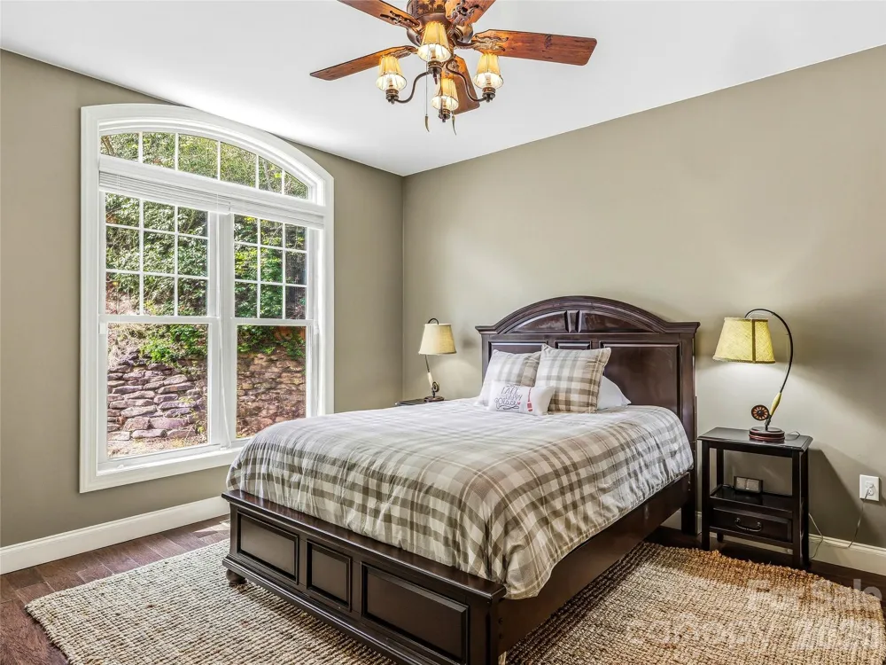 402 Holmstead Drive Lake Lure, NC 28746
