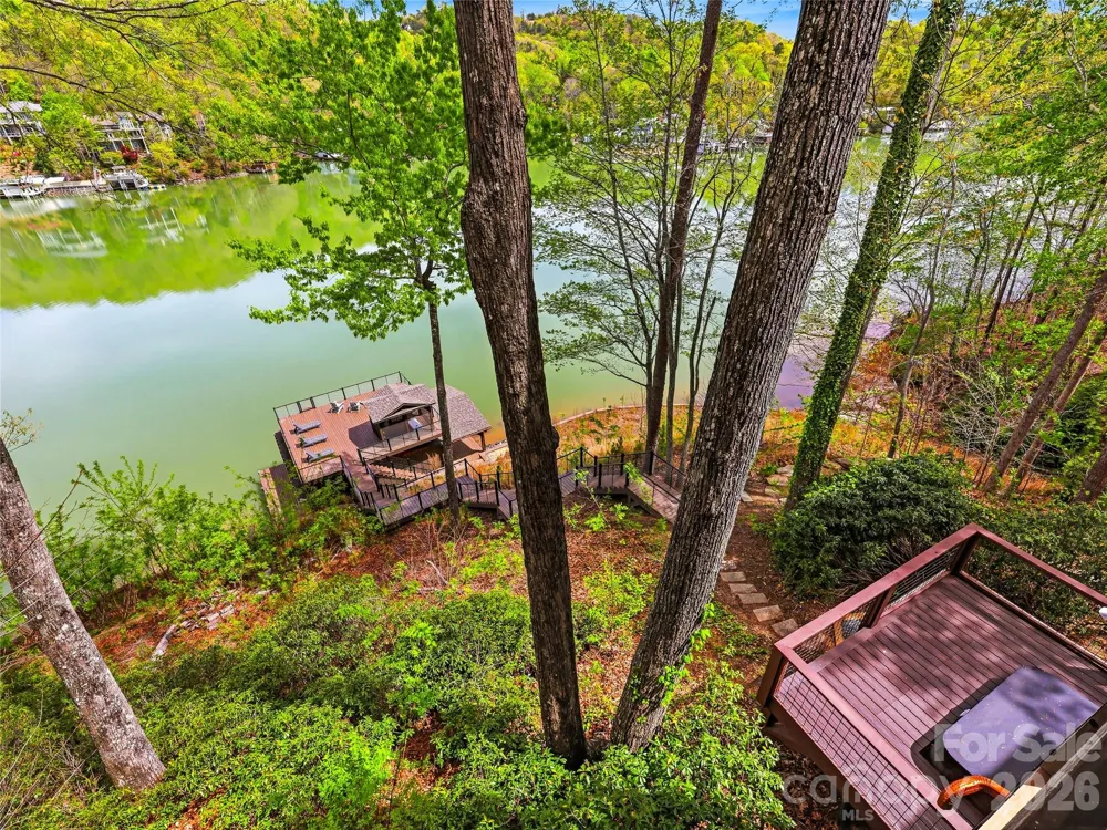 402 Holmstead Drive Lake Lure, NC 28746