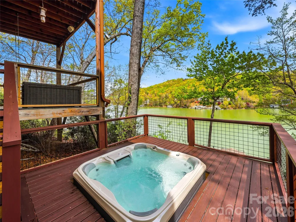 402 Holmstead Drive Lake Lure, NC 28746