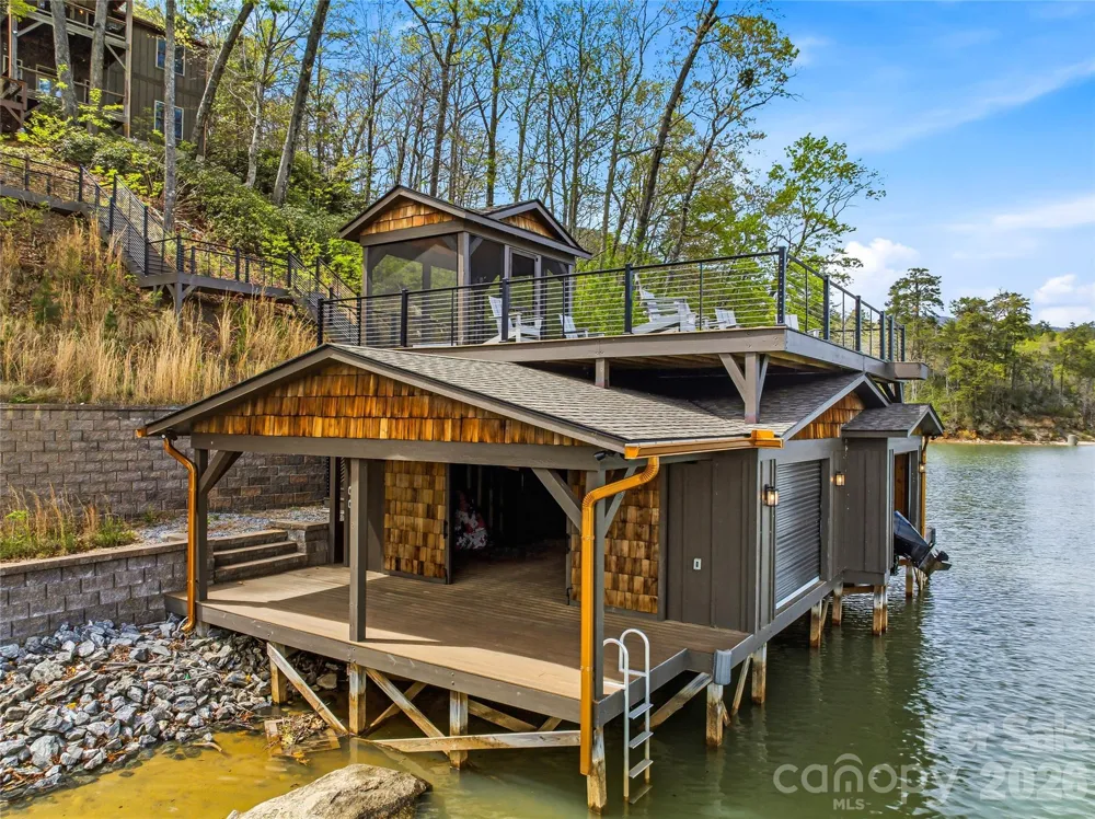 402 Holmstead Drive Lake Lure, NC 28746