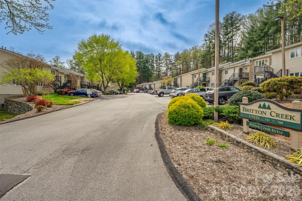 451 Britton Creek Drive Hendersonville, NC 28791