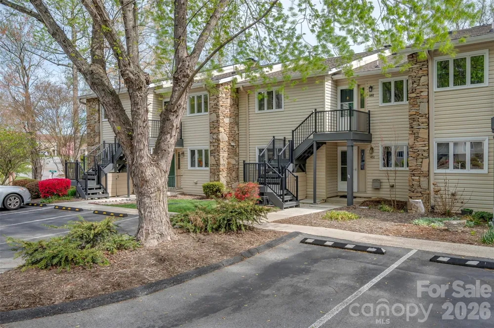 451 Britton Creek Drive Hendersonville, NC 28791
