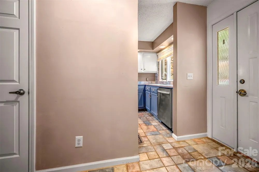 451 Britton Creek Drive Hendersonville, NC 28791