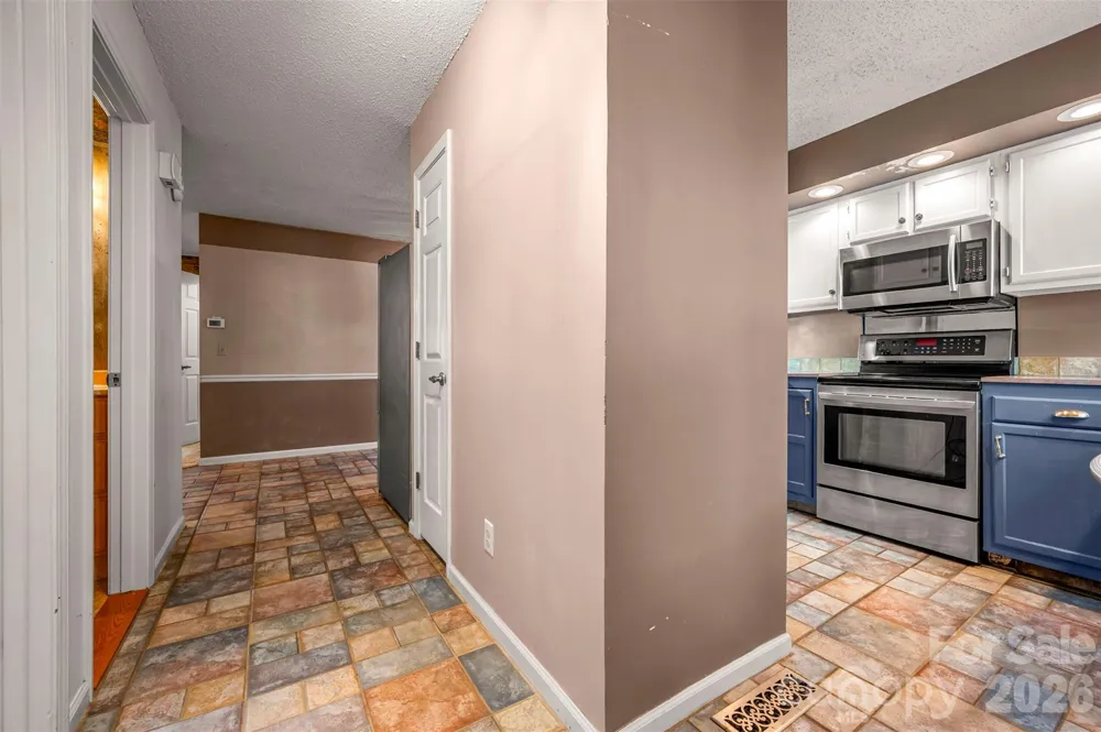 451 Britton Creek Drive Hendersonville, NC 28791