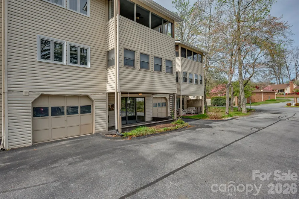 451 Britton Creek Drive Hendersonville, NC 28791
