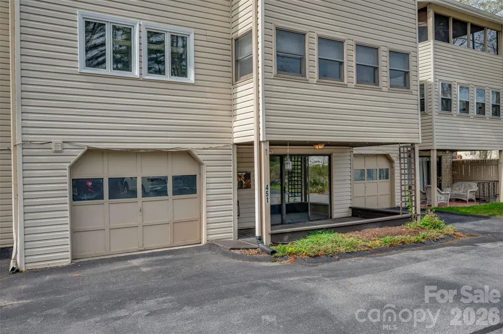 451 Britton Creek Drive Hendersonville, NC 28791