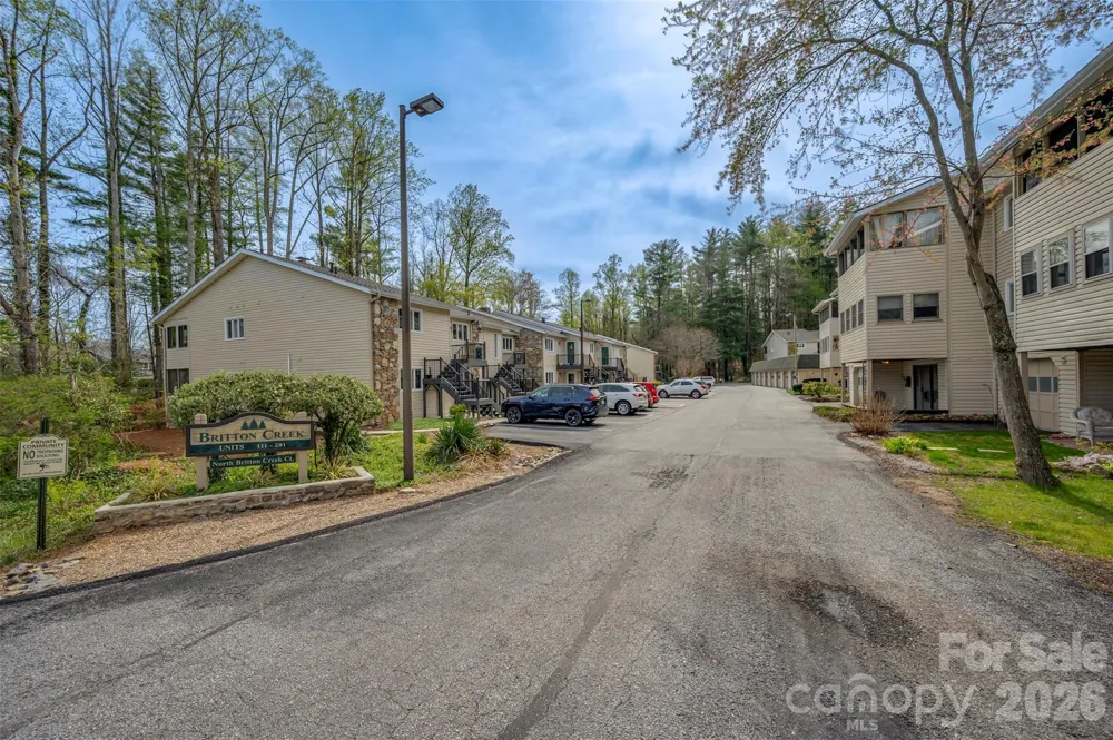451 Britton Creek Drive Hendersonville, NC 28791