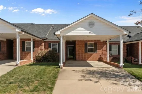3944 Jasmine Lane