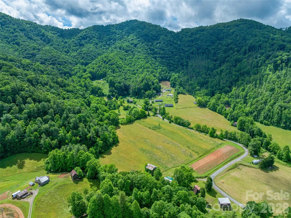 330 Tilson Branch Road Marshall, NC 28753