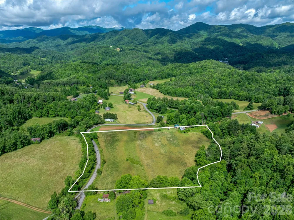 330 Tilson Branch Road Marshall, NC 28753