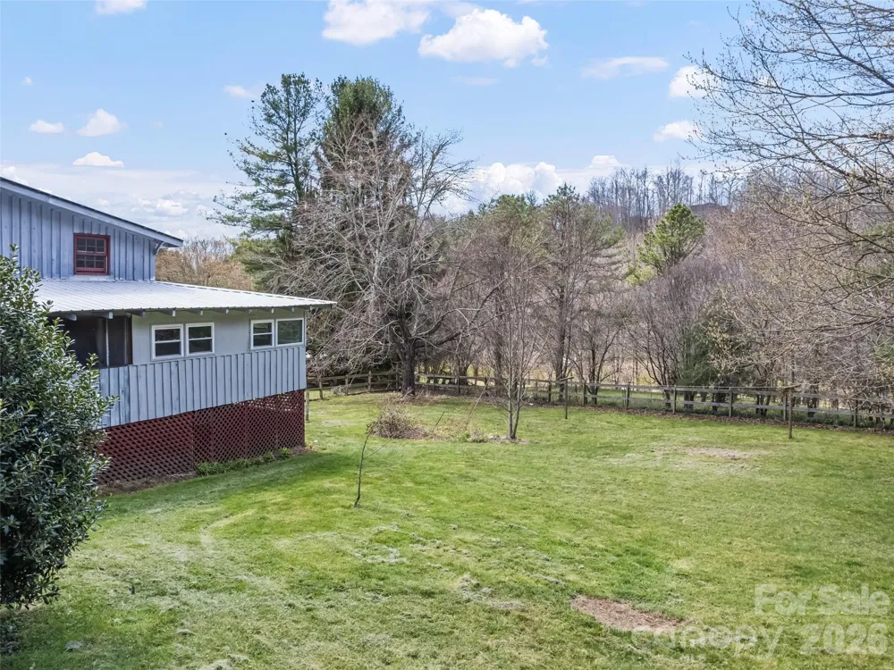 838 Hidden Valley Road Clyde, NC 28721
