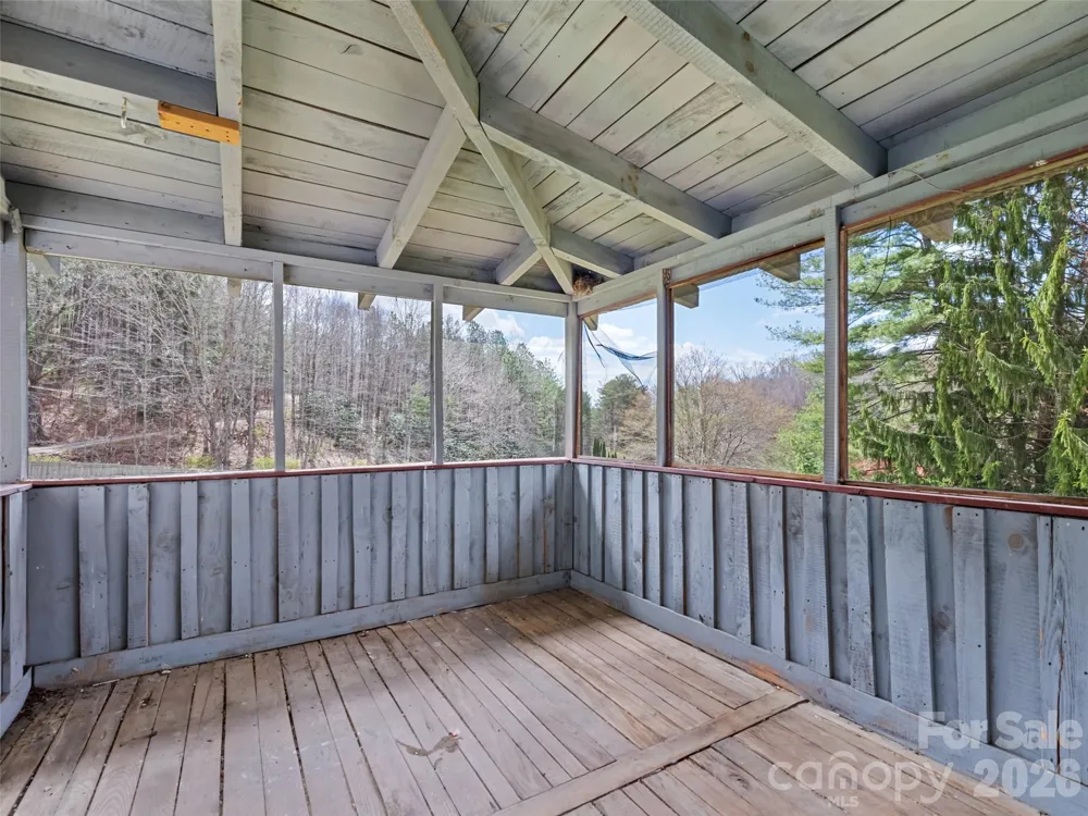 838 Hidden Valley Road Clyde, NC 28721