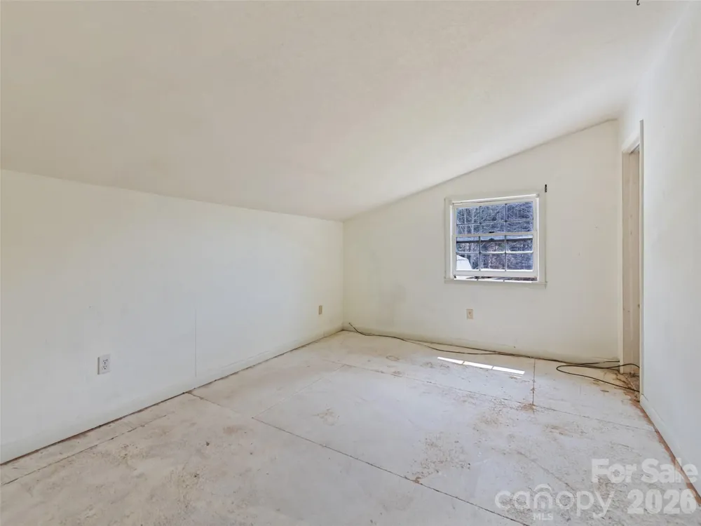 838 Hidden Valley Road Clyde, NC 28721
