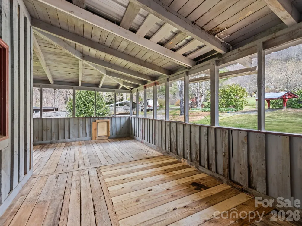 838 Hidden Valley Road Clyde, NC 28721