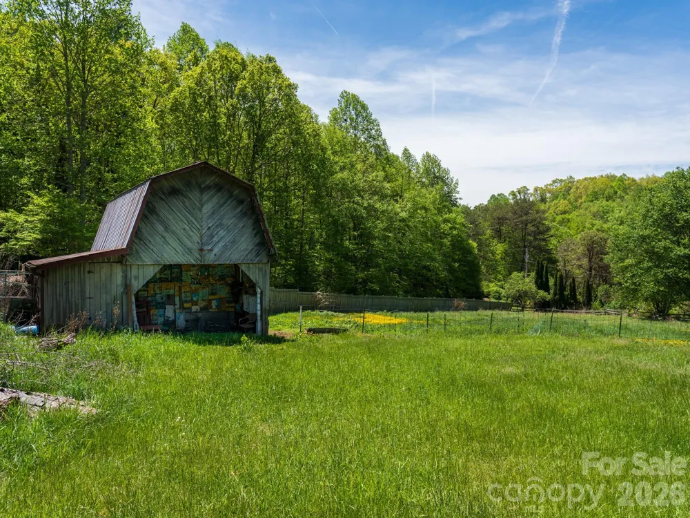 838 Hidden Valley Road Clyde, NC 28721