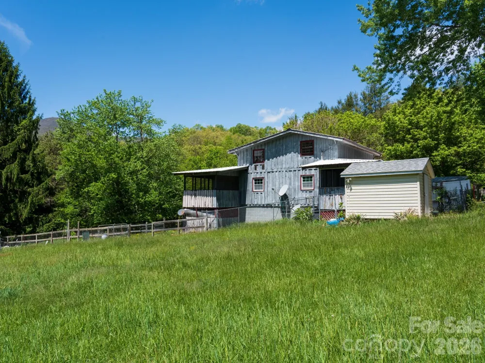 838 Hidden Valley Road Clyde, NC 28721