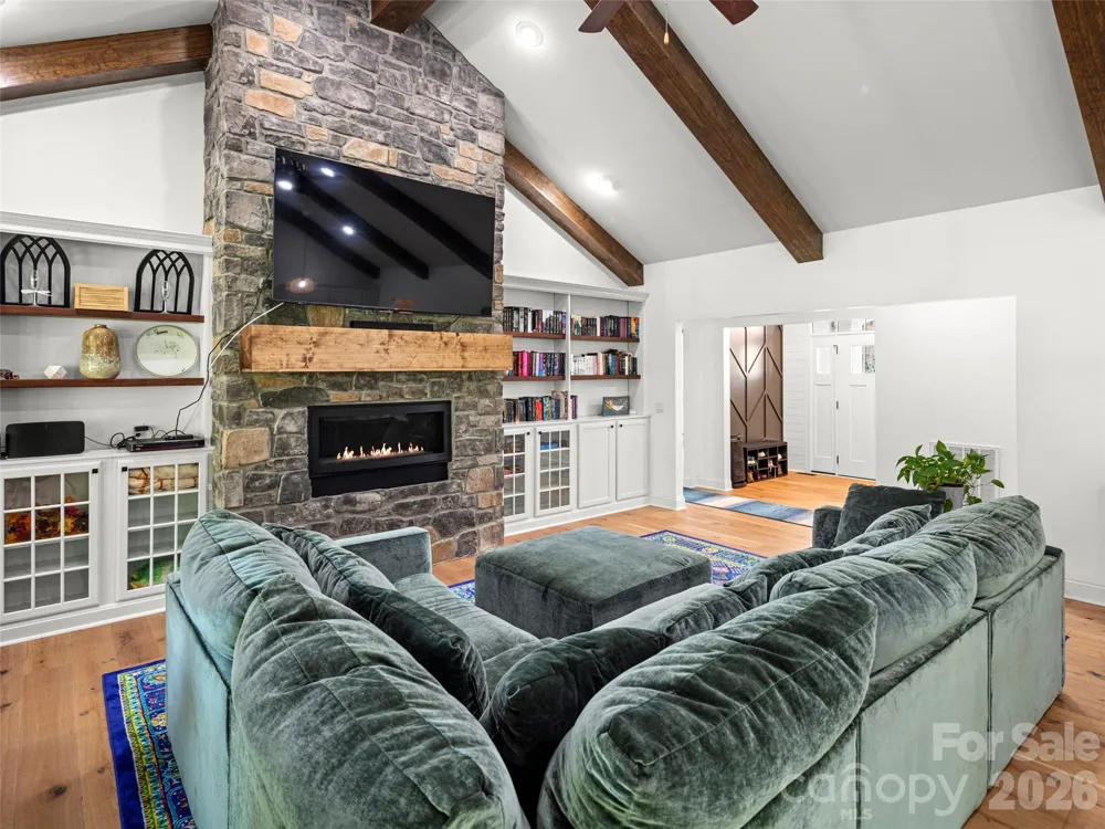 127 Rockbridge Road Mills River, NC 28759