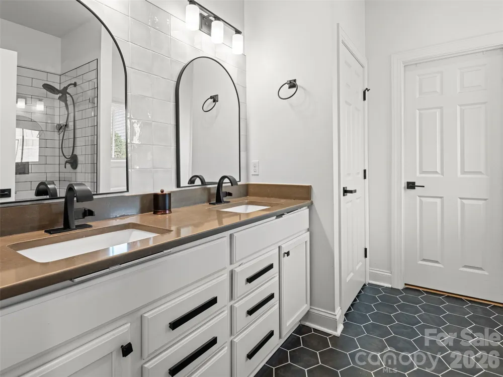 127 Rockbridge Road Mills River, NC 28759