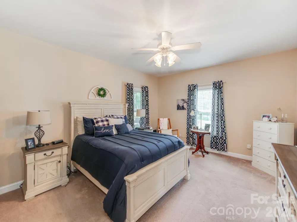 2261 Stallings Road Harrisburg, NC 28075