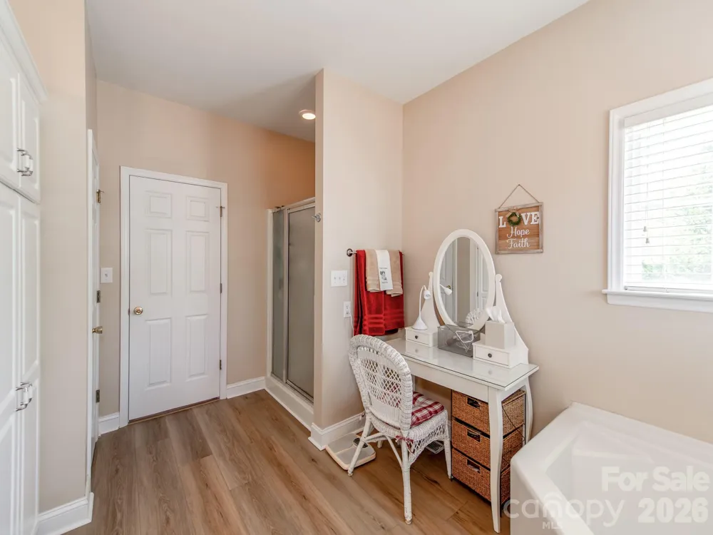 2261 Stallings Road Harrisburg, NC 28075