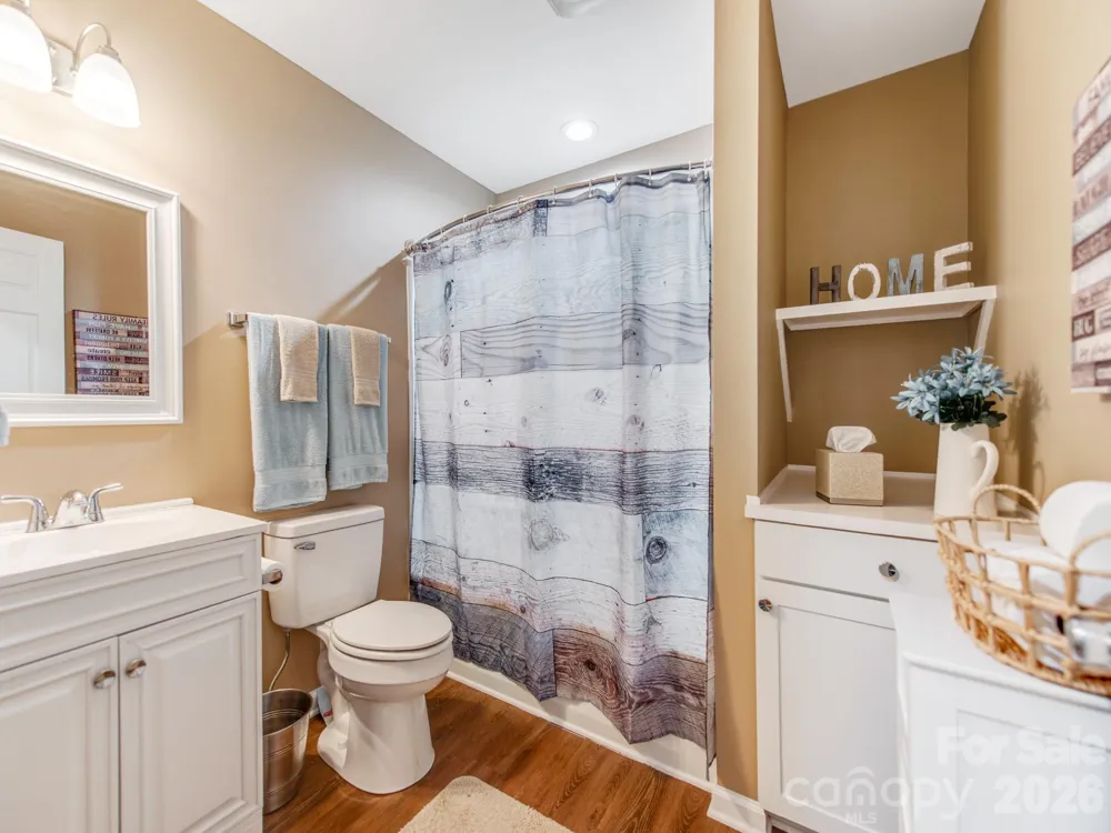 2261 Stallings Road Harrisburg, NC 28075
