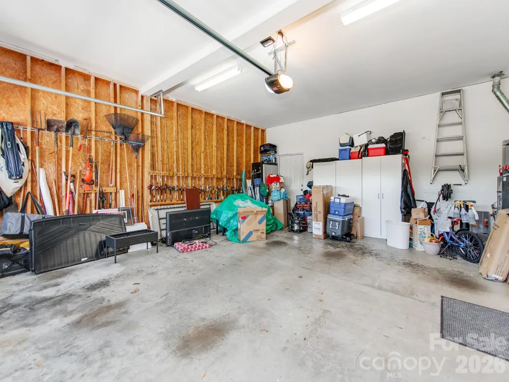 2261 Stallings Road Harrisburg, NC 28075