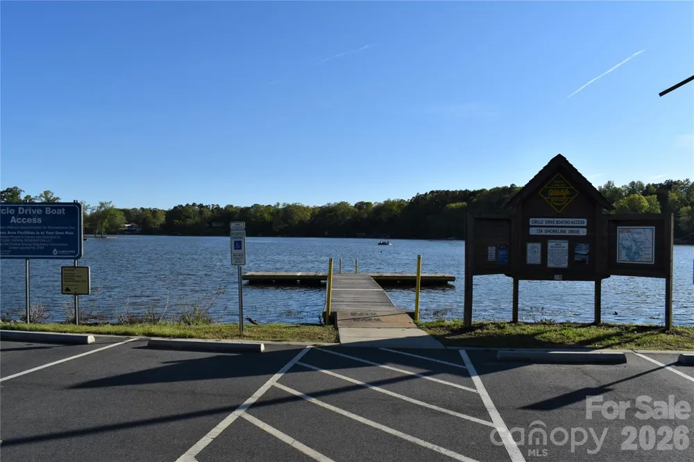 286 Aberdeen Court E #43 Badin Lake, NC 28127