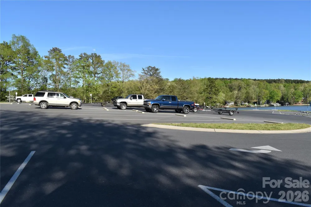 286 Aberdeen Court E #43 Badin Lake, NC 28127