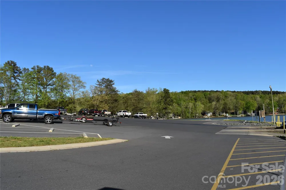 286 Aberdeen Court E #43 Badin Lake, NC 28127