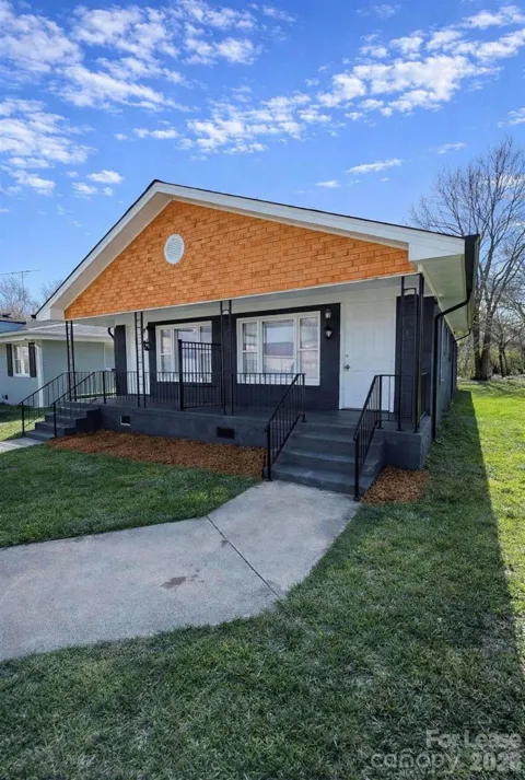 1417 Bank Street W