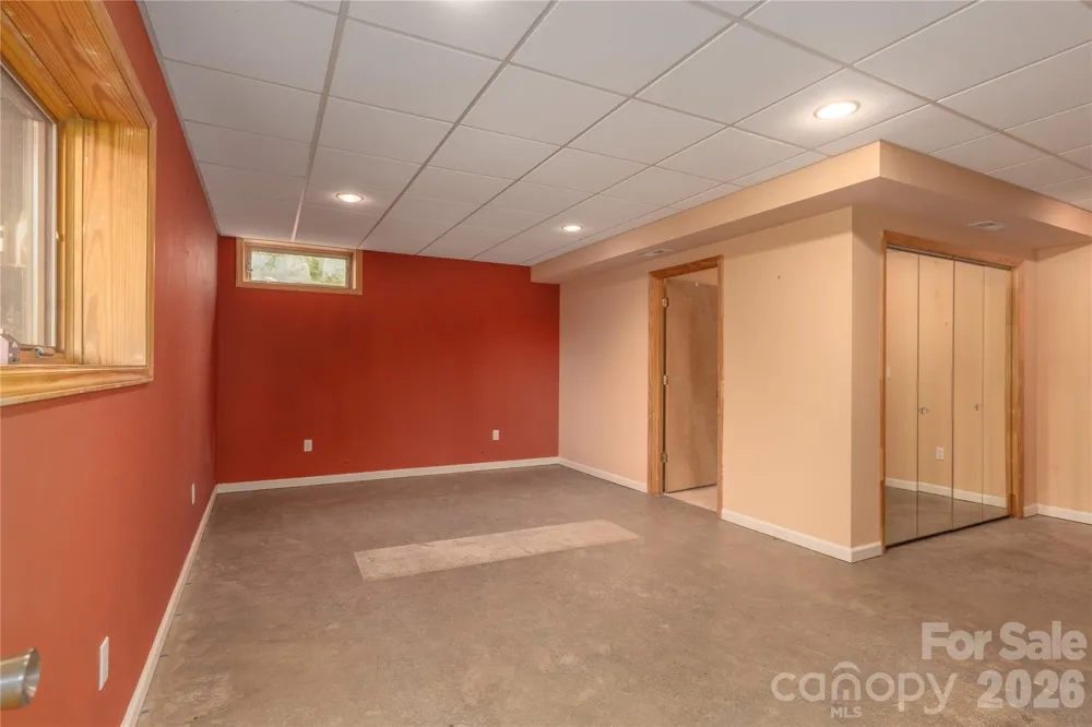 27 Magnolia Drive Nebo, NC 28761