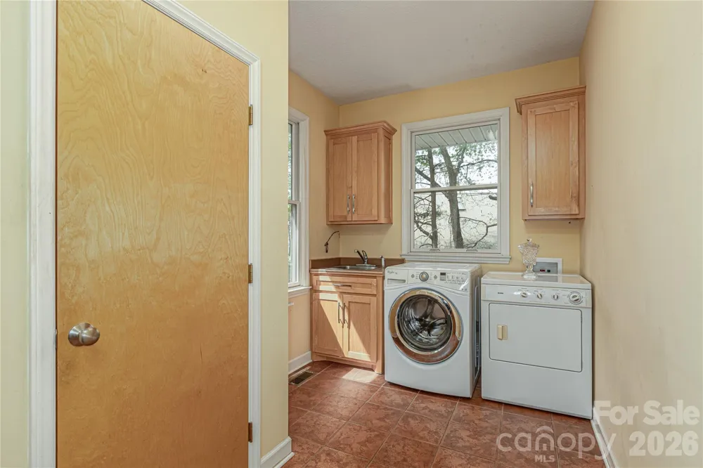 27 Magnolia Drive Nebo, NC 28761