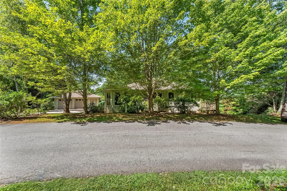 27 Magnolia Drive Nebo, NC 28761