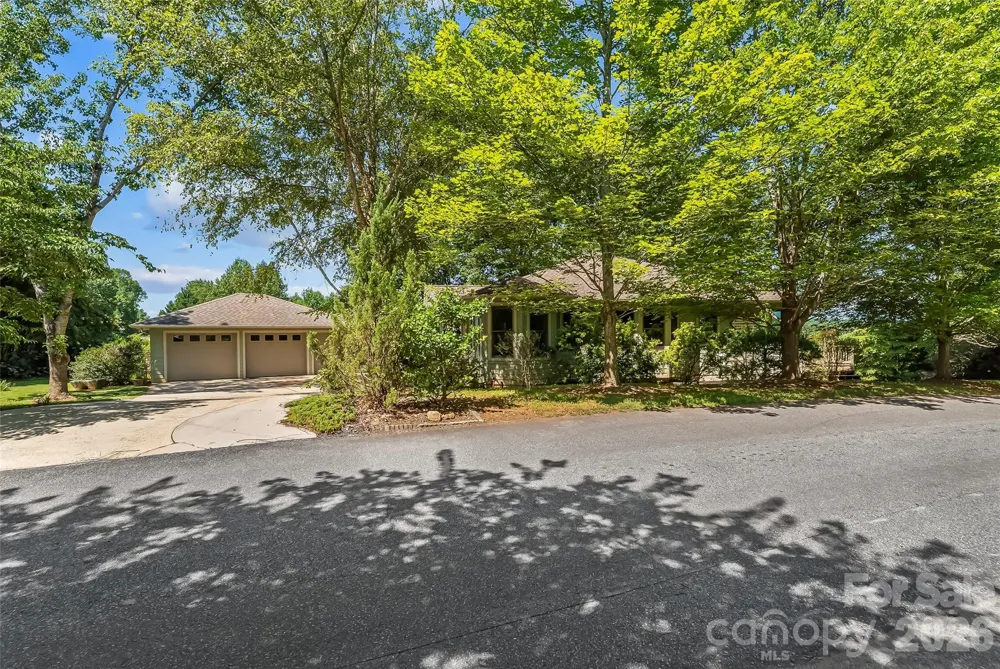 27 Magnolia Drive Nebo, NC 28761