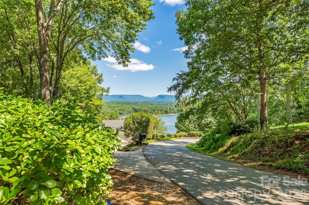 27 Magnolia Drive Nebo, NC 28761