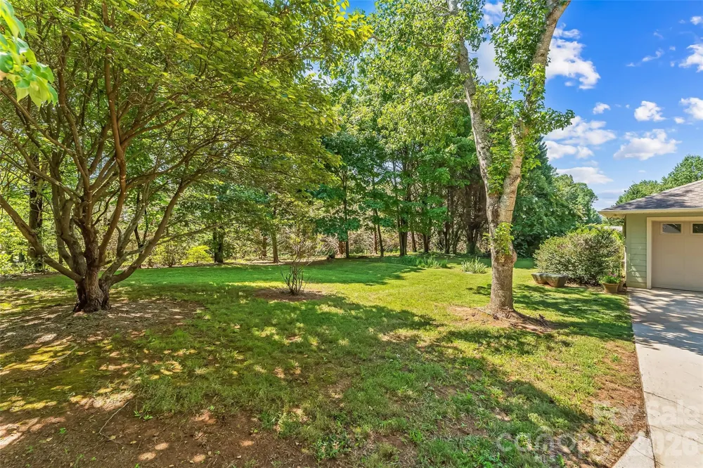 27 Magnolia Drive Nebo, NC 28761