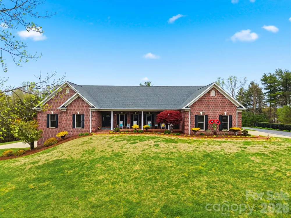 3330 Shamrock Heights Hudson, NC 28638